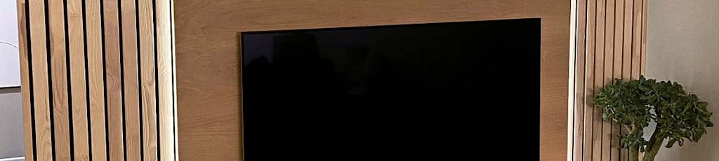 Rimaseinä televisiolle Rimaseinä televisiolle